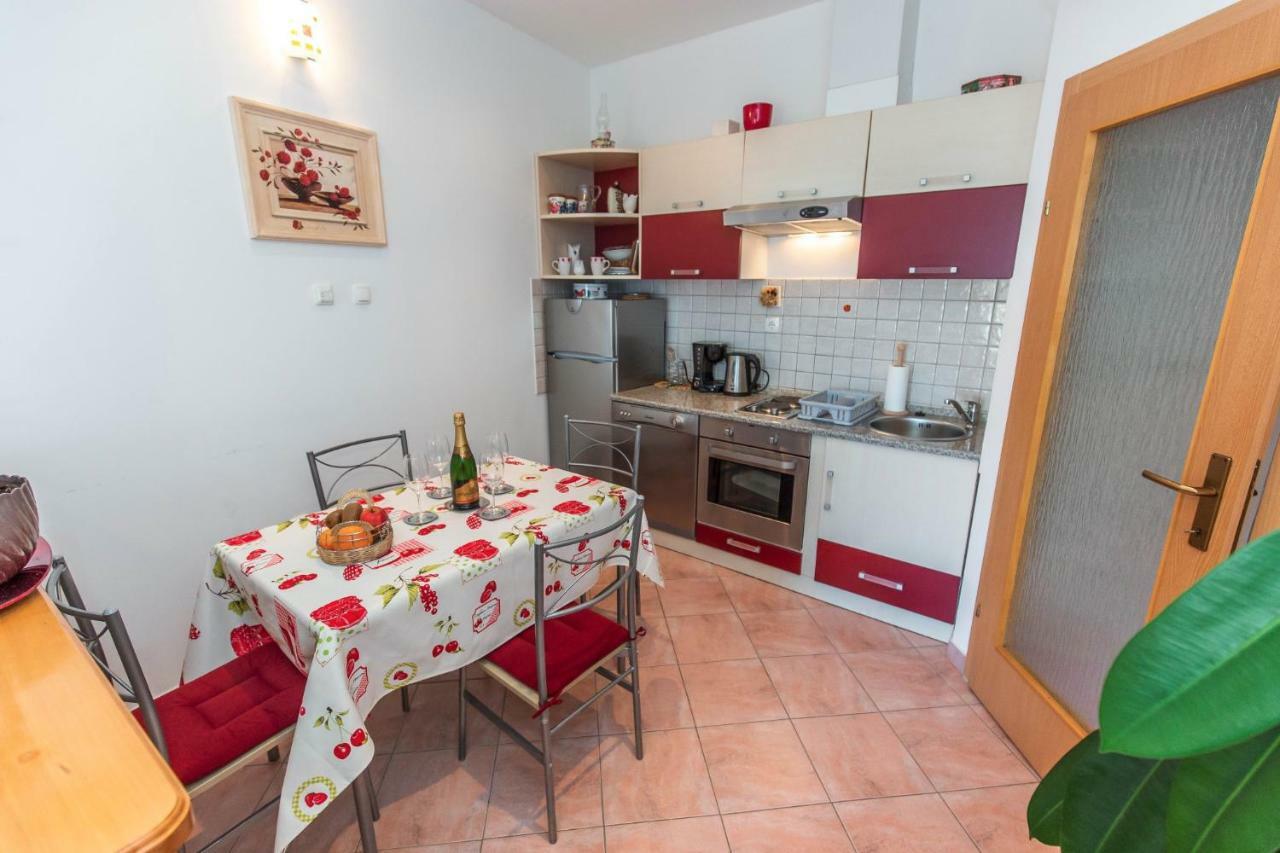 Apartment Jasna With Breathtaking Sea View, Terrace And Free Parking Hreljin Zewnętrze zdjęcie